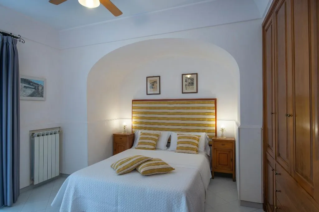 DOUBLE STANDARD Room, Maresca Hotel Praiano, Naples