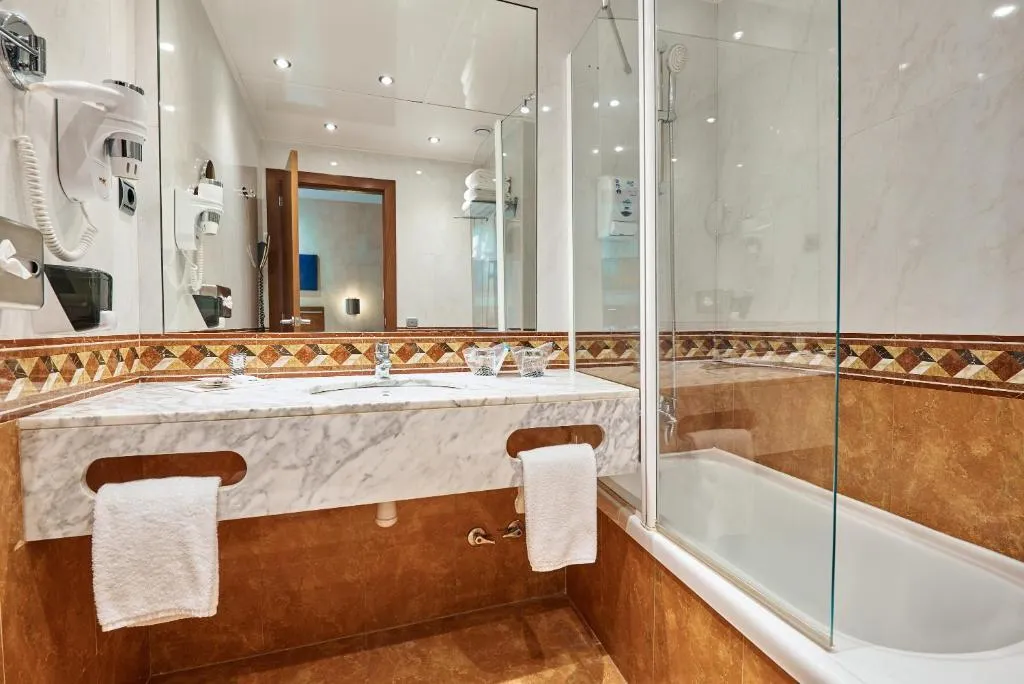 DOUBLE STANDARD Room, Garbi Millenni, Barcelona