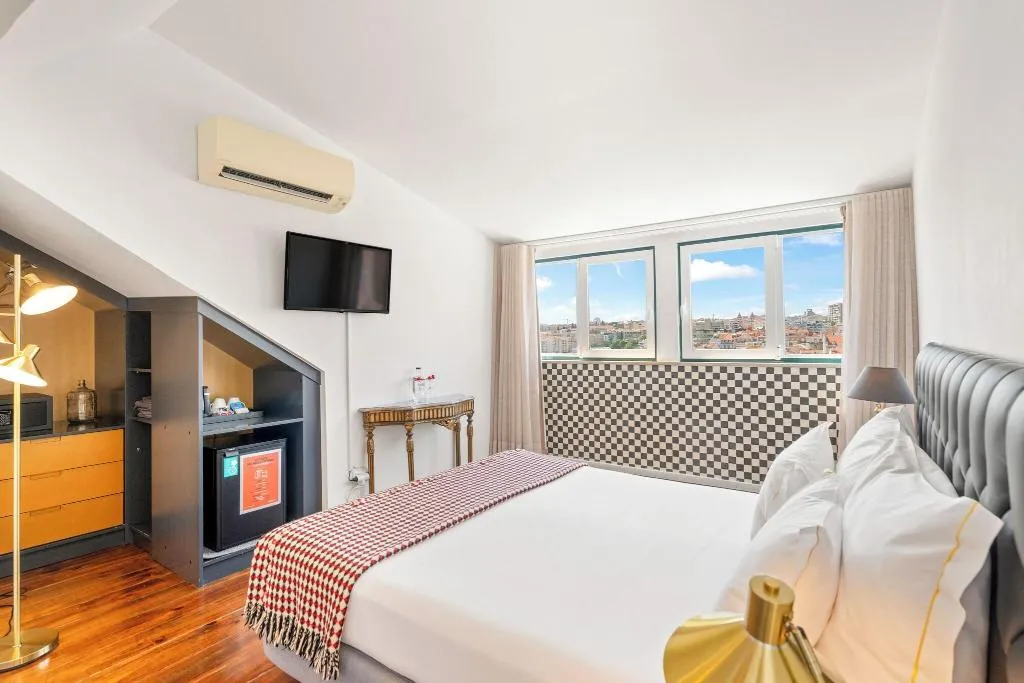 DOUBLE SUPERIOR QUEEN BED Room, Casa Do Jasmim By Shiadu, Lisbon