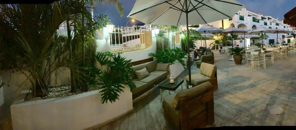 Bar, Neptuno Costa Adeje, Tenerife
