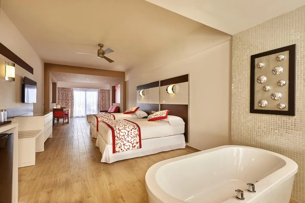 JUNIOR SUITE GRAND Room, Riu Palace Costa Mujeres - All Inclusive, Cancun Area