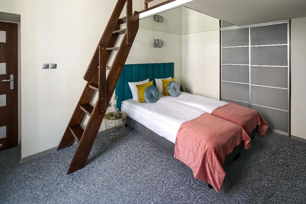 QUADRUPLE DUPLEX Room, The Royal Path Aparthotel, Krakow