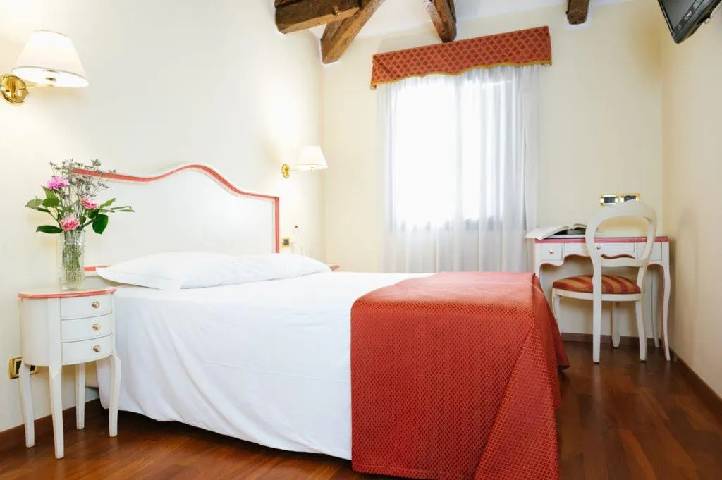 DOUBLE DELUXE Room, Do Pozzi, Venice