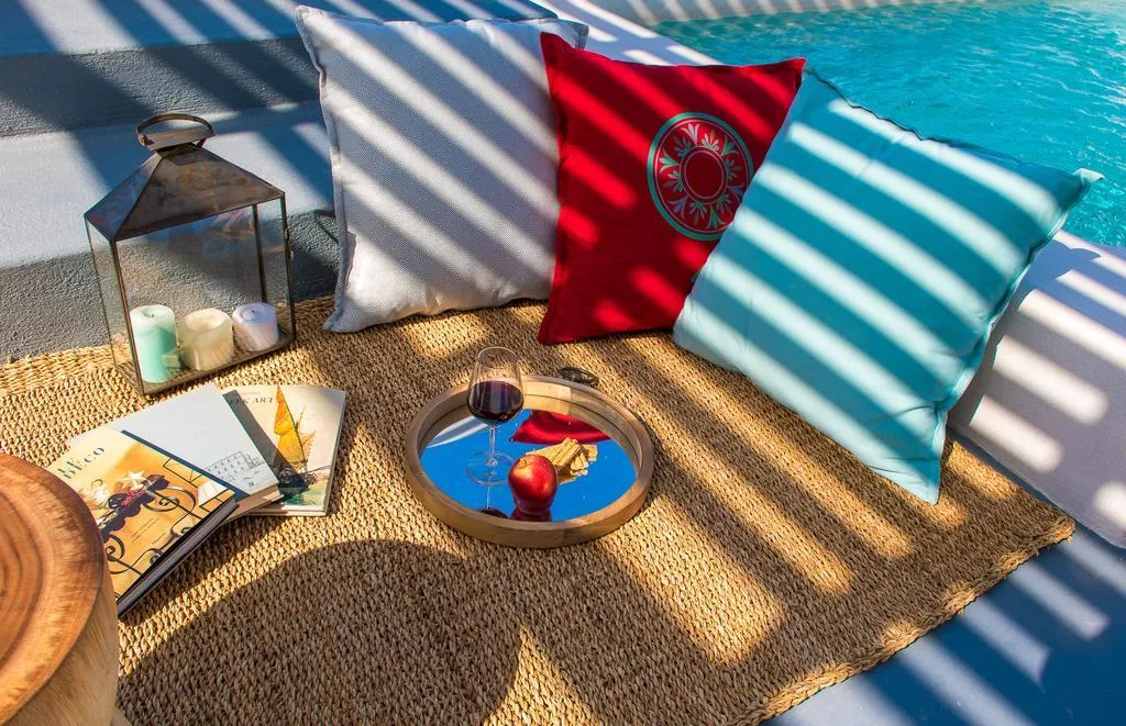 HOUSE WITH PRIVATE POOL Room, Cape 9, Santorini