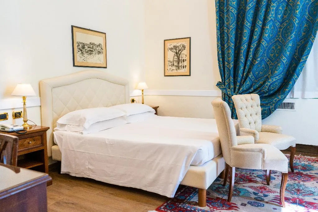 DOUBLE SUPERIOR Room, Kraft, Florence