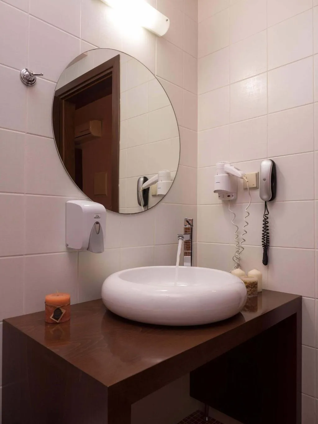 Room, Petritos Rooms And Studios, Crete