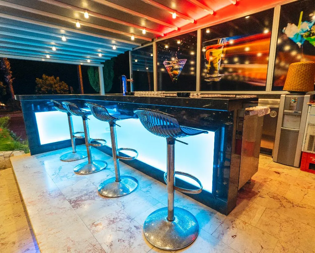Bar, Kleopatra Celine, Antalya