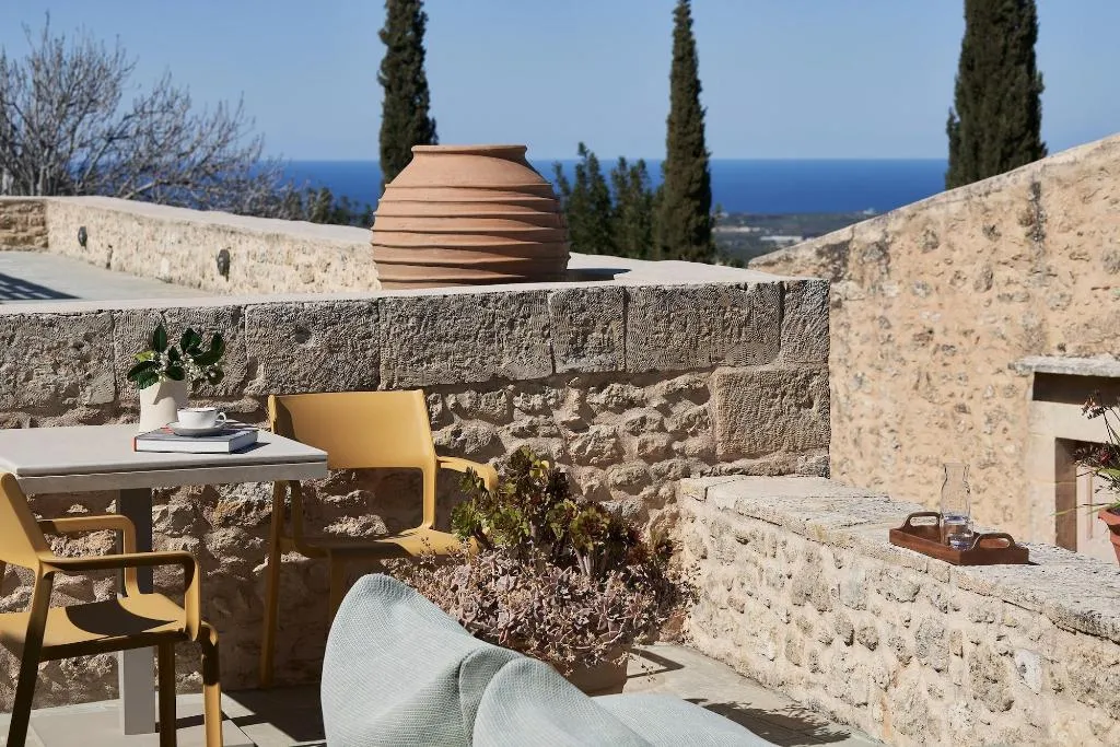 Room, Kapsaliana Village Hotel, Crete