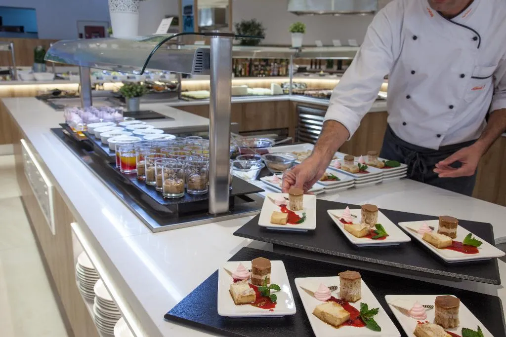 Restaurant, Zafiro Palmanova, Majorca