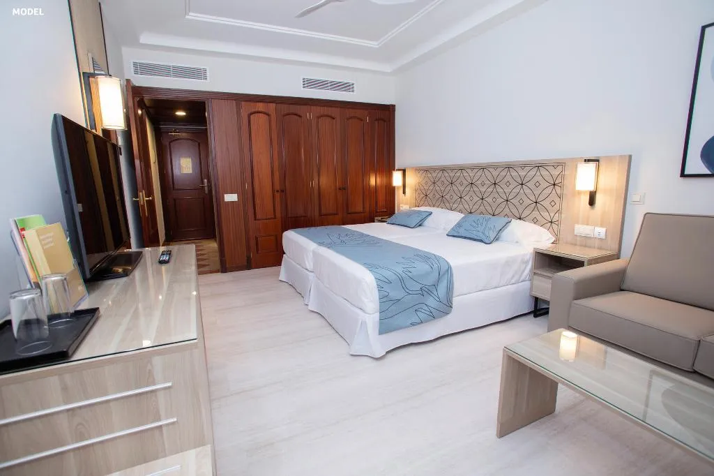 SINGLE STANDARD Room, Hotel Riu Madeira - All Inclusive, Madeira