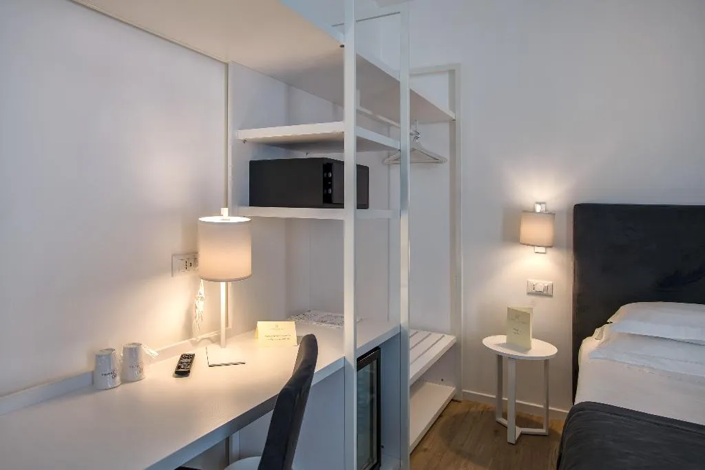 Double or Twin COMFORT Room, Hotel Isabella Sorrento, Naples
