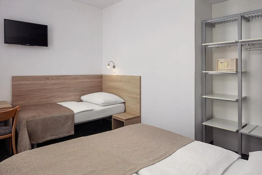 TRIPLE STANDARD Room, Hotel Ambiance, Prague