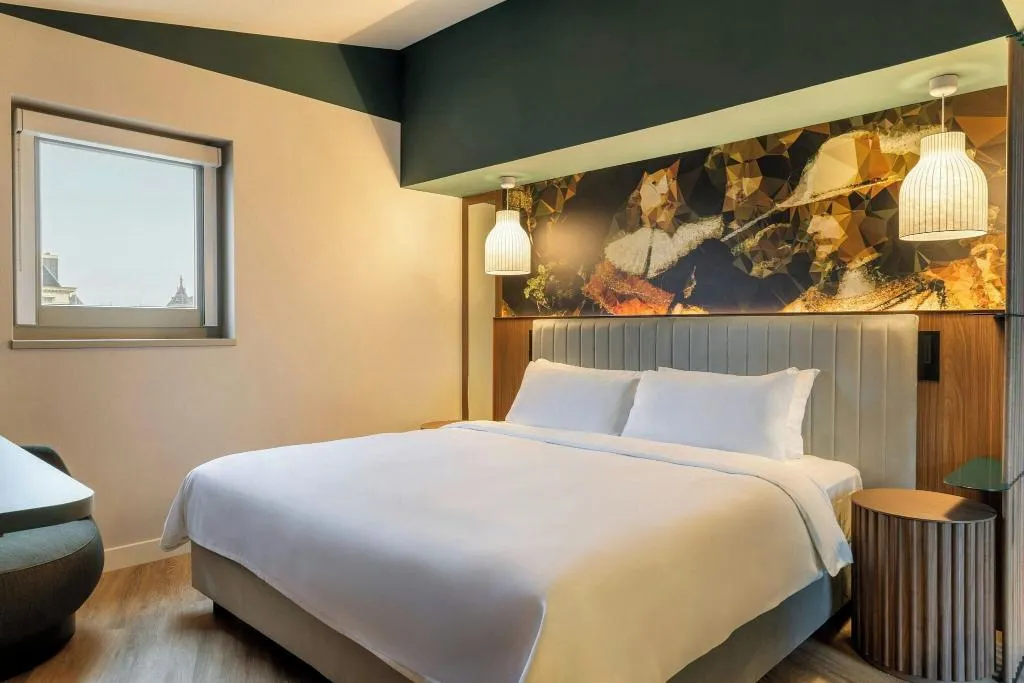 JUNIOR SUITE KING SIZE BED Room, Renaissance Amsterdam Hotel, Amsterdam
