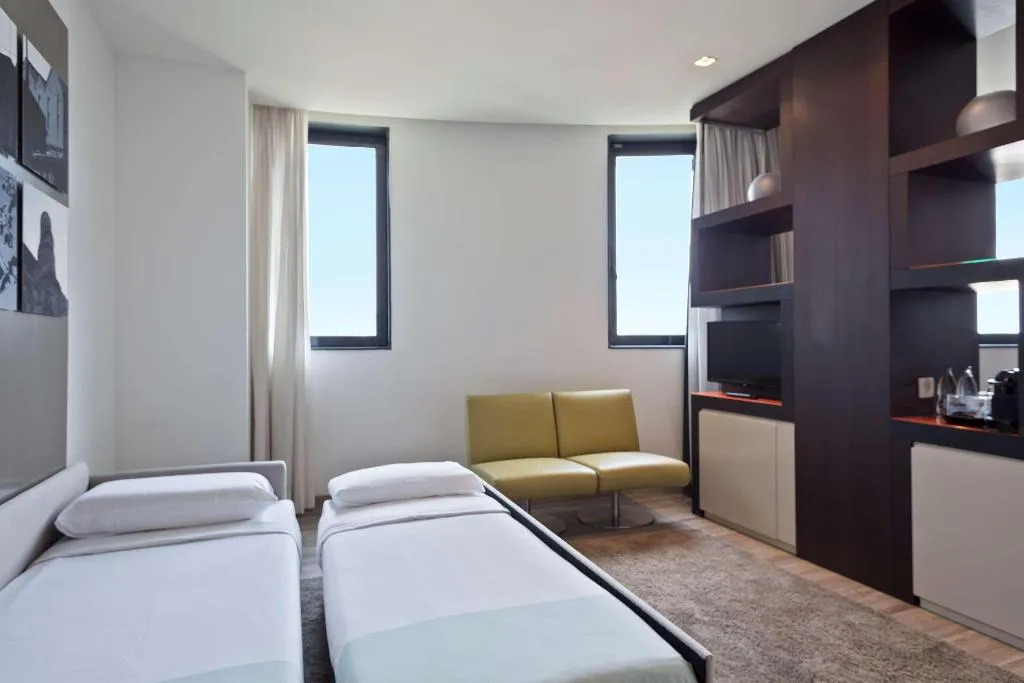 JUNIOR SUITE STANDARD Room, Hotel Barcelona Condal Mar Affiliated by Meliá, Barcelona