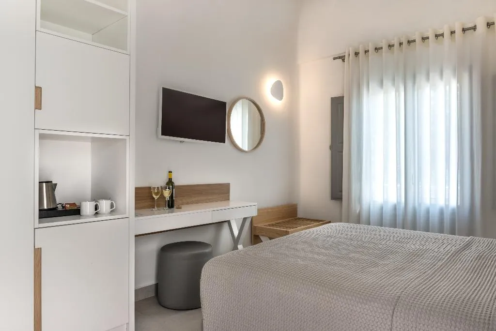 Room, Strogili, Santorini