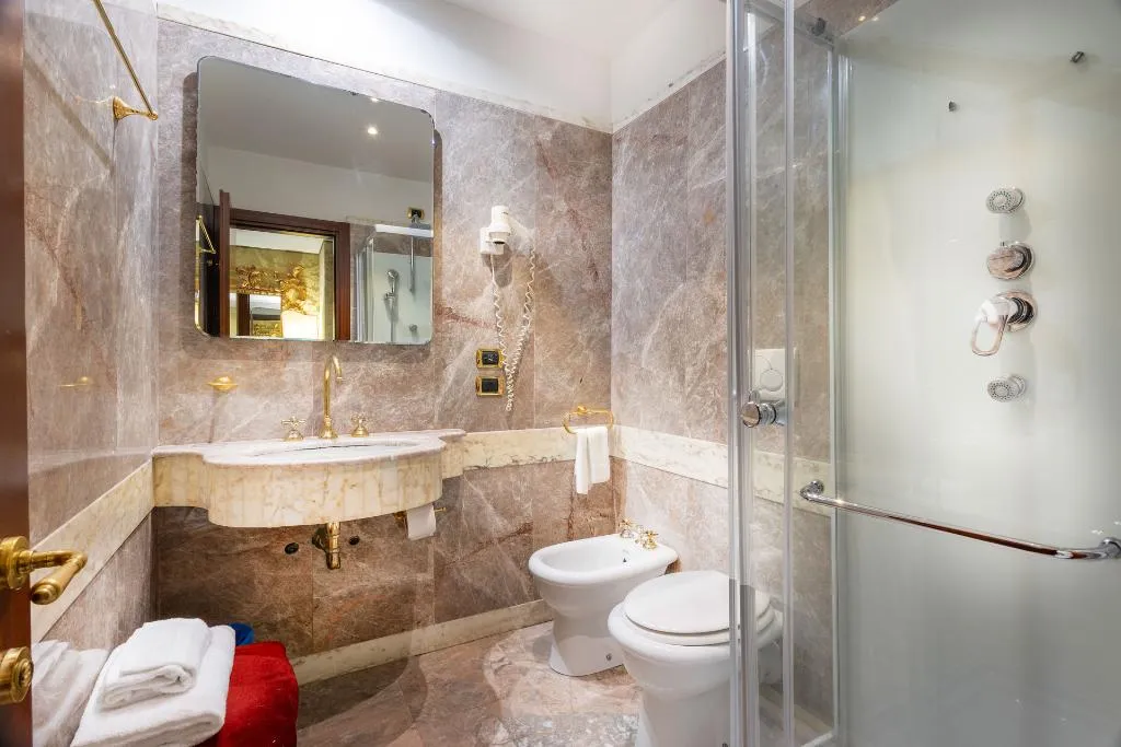 Double or Twin CAPACITY 3 Room, Des Epoques Hotel, Rome