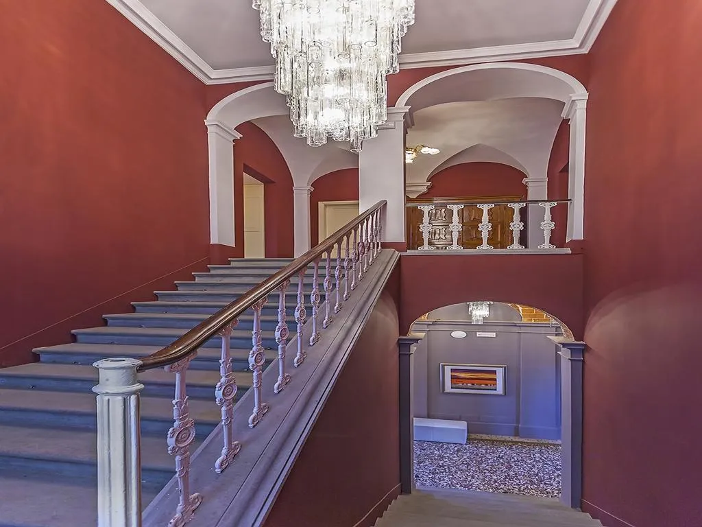 Lobby, Astro Mediceo, Florence