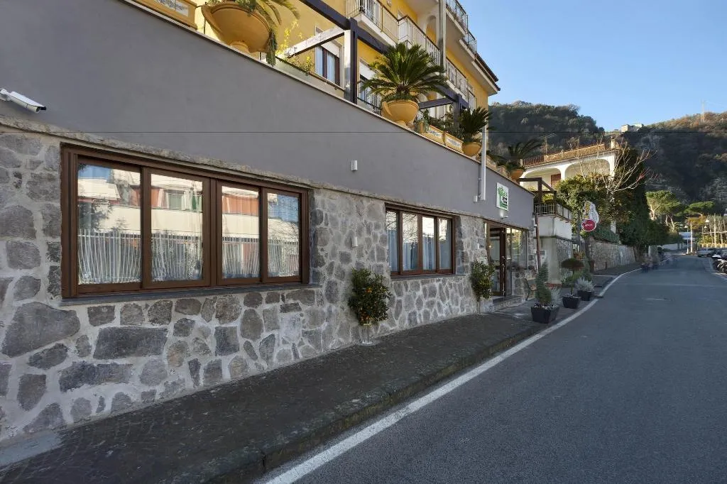 General view, B B Sorrento Central, Naples