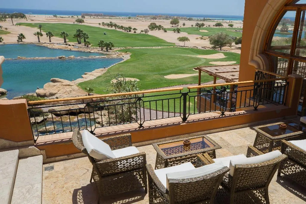 Bar, The Cascades Golf Resort Spa and Thalasso, Red Sea Riviera