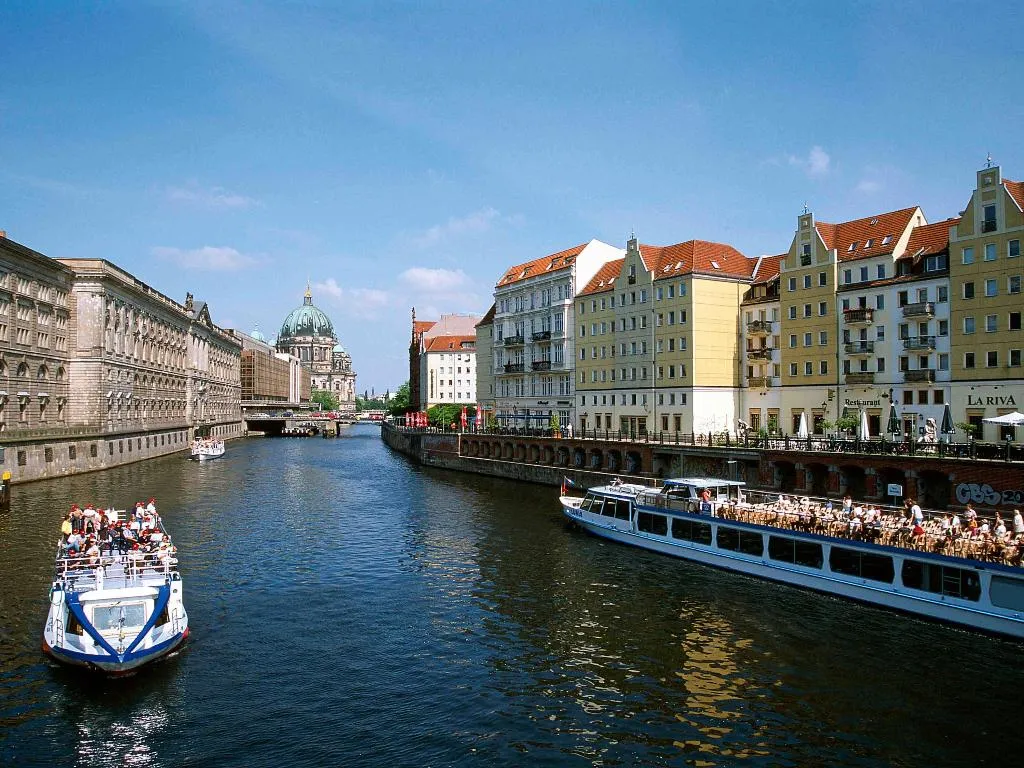 Sports and Entertainment, B&B HOTEL Berlin City West, Berlin