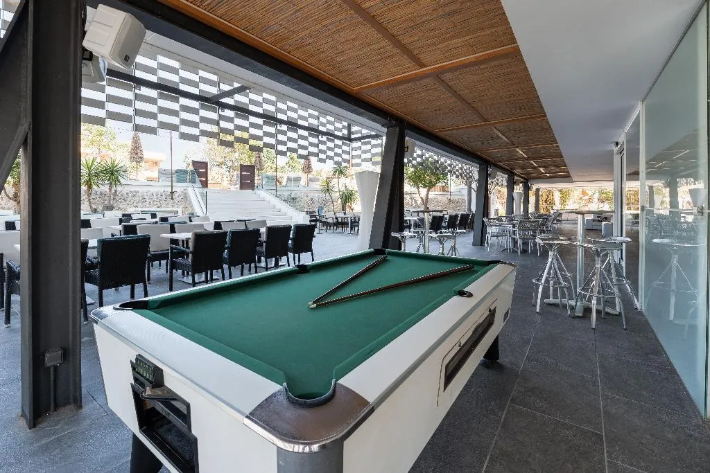 Bar, Bahia de Alcudia Hotel & Spa, Majorca