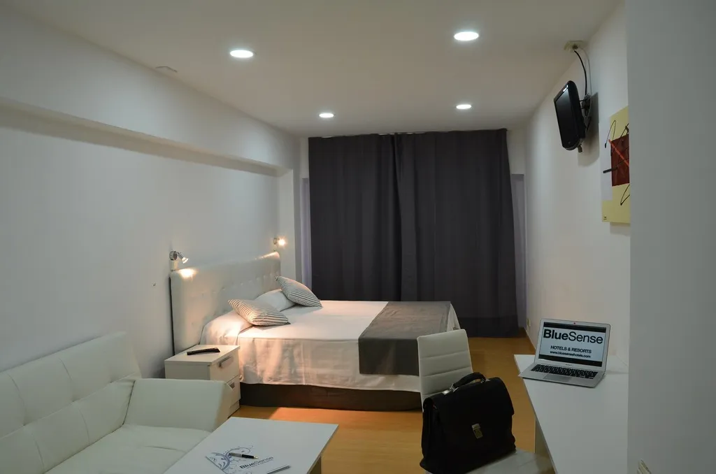 STUDIO SUPERIOR Room, Boutique Urban Madrid Genova, Madrid