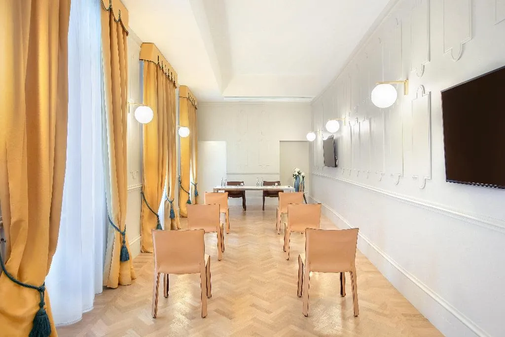 Conferences, Hotel Indigo Milan - Corso Monforte, Milan