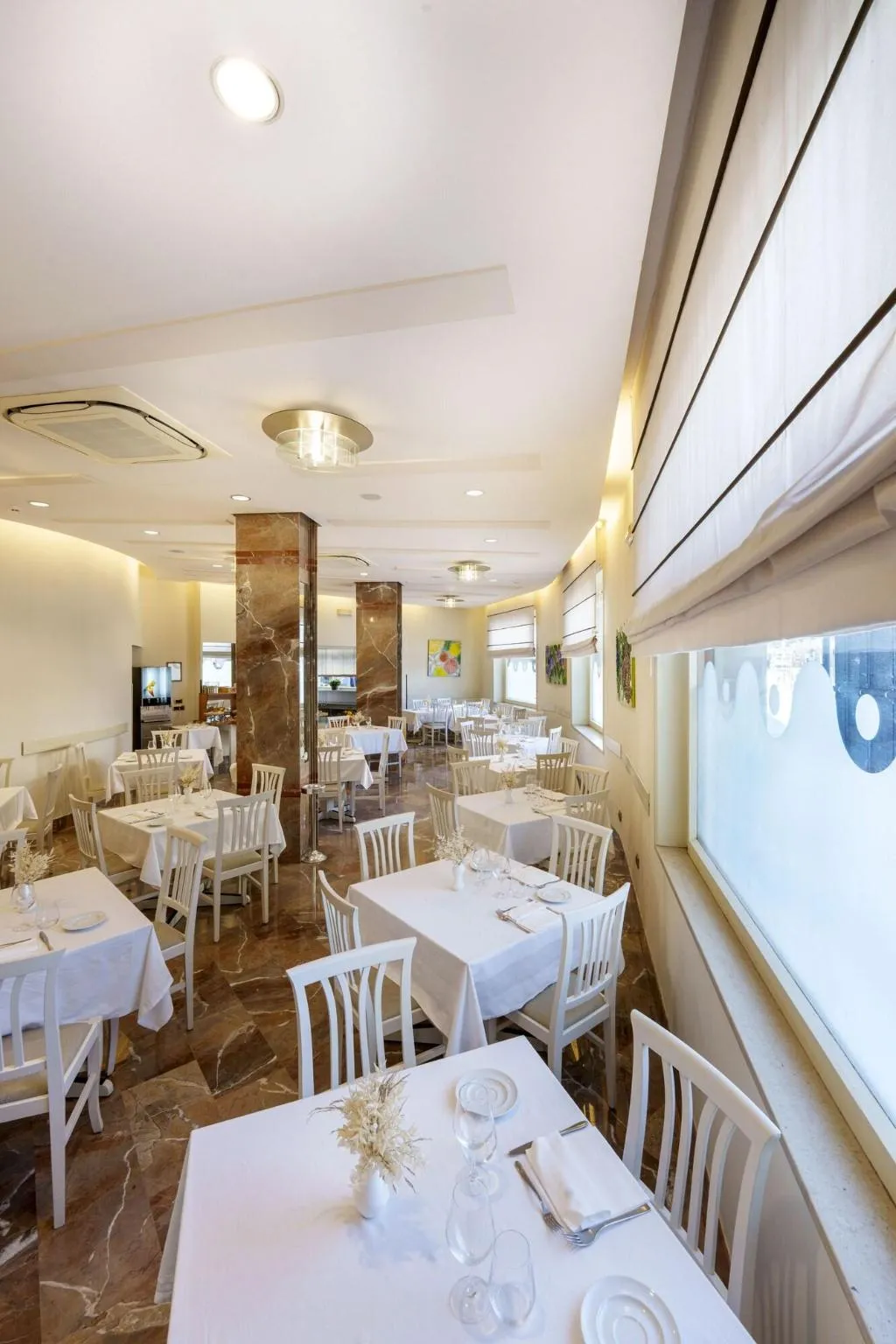 Restaurant, Tourist, Naples
