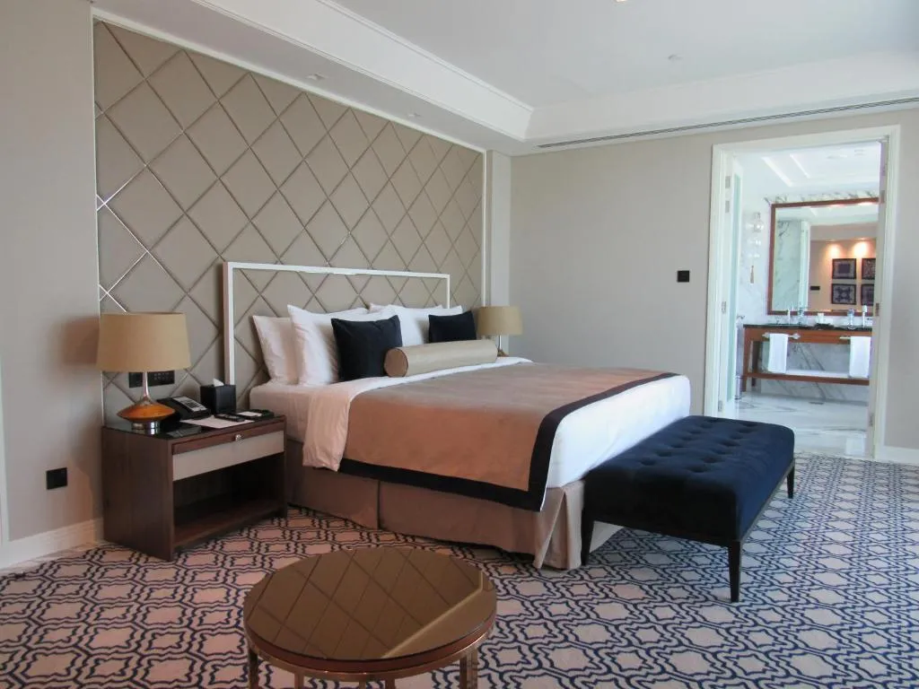 SUITE LUXURY Room, Taj Dubai, Dubai