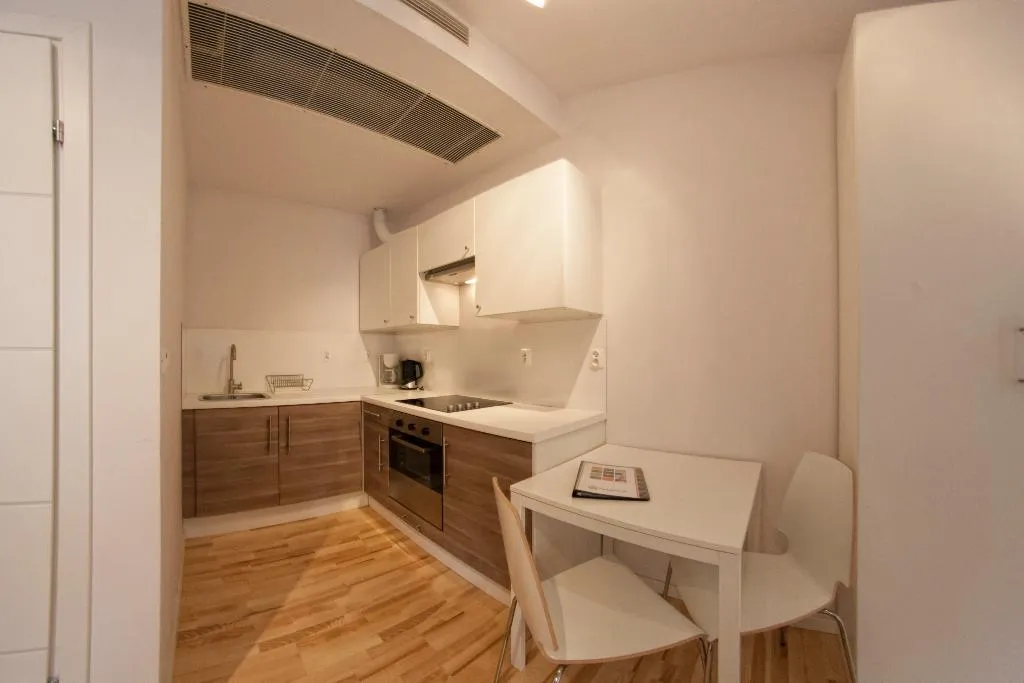 STUDIO CAPACITY 2 Room, Yourplace Biskupia Apartments, Krakow