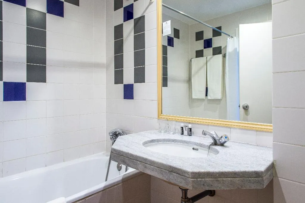 Double or Twin WITH VIEWS Room, Londres Estoril Hotel, Lisbon