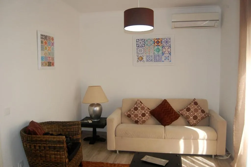 Room, Suites Inn Lagos, Algarve