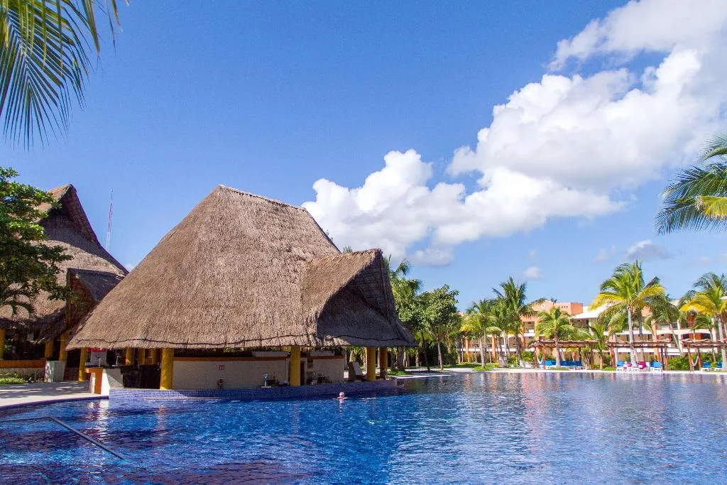 Pool, Barceló Maya Beach, Cancun Area