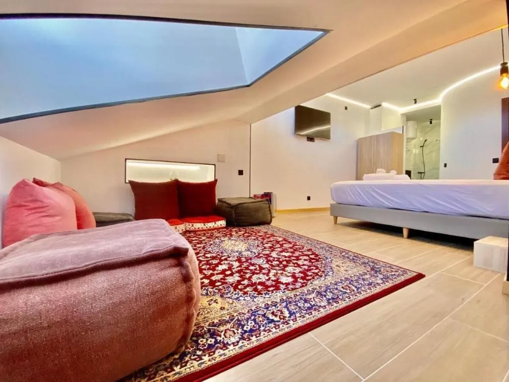 Room, Montera Center Madrid, Madrid