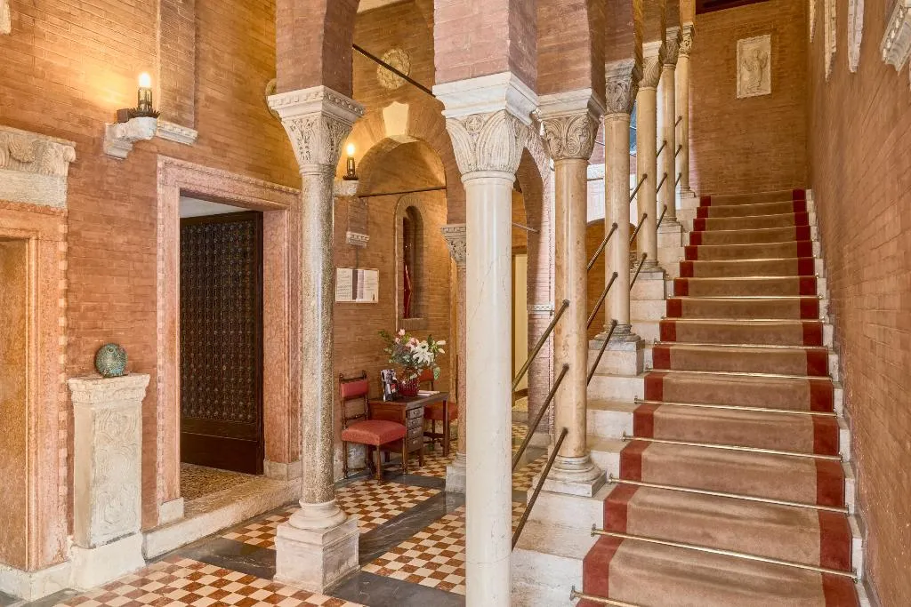 Lobby, Palazzo Stern, Venice