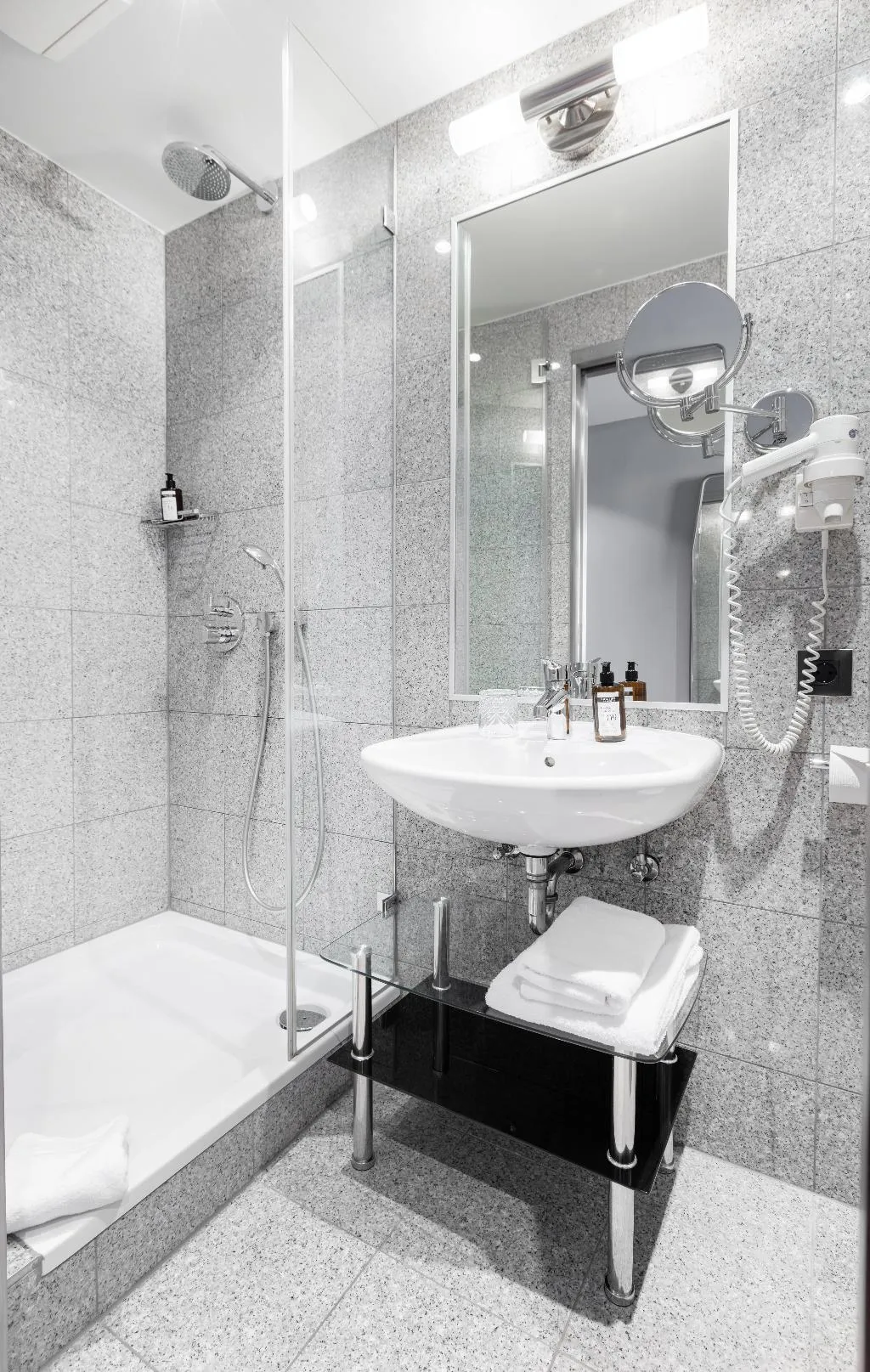 SINGLE CLASSIC Room, Titanic Comfort Kurfuerstendamm, Berlin