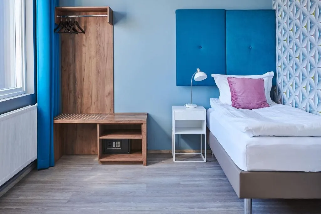 SINGLE STANDARD Room, Oddsson Hotel, Reykjavik