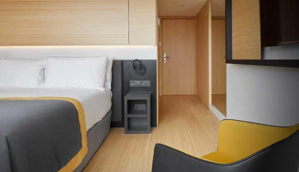 DOUBLE STANDARD Room, Dorma Plaza Catalunya, Barcelona