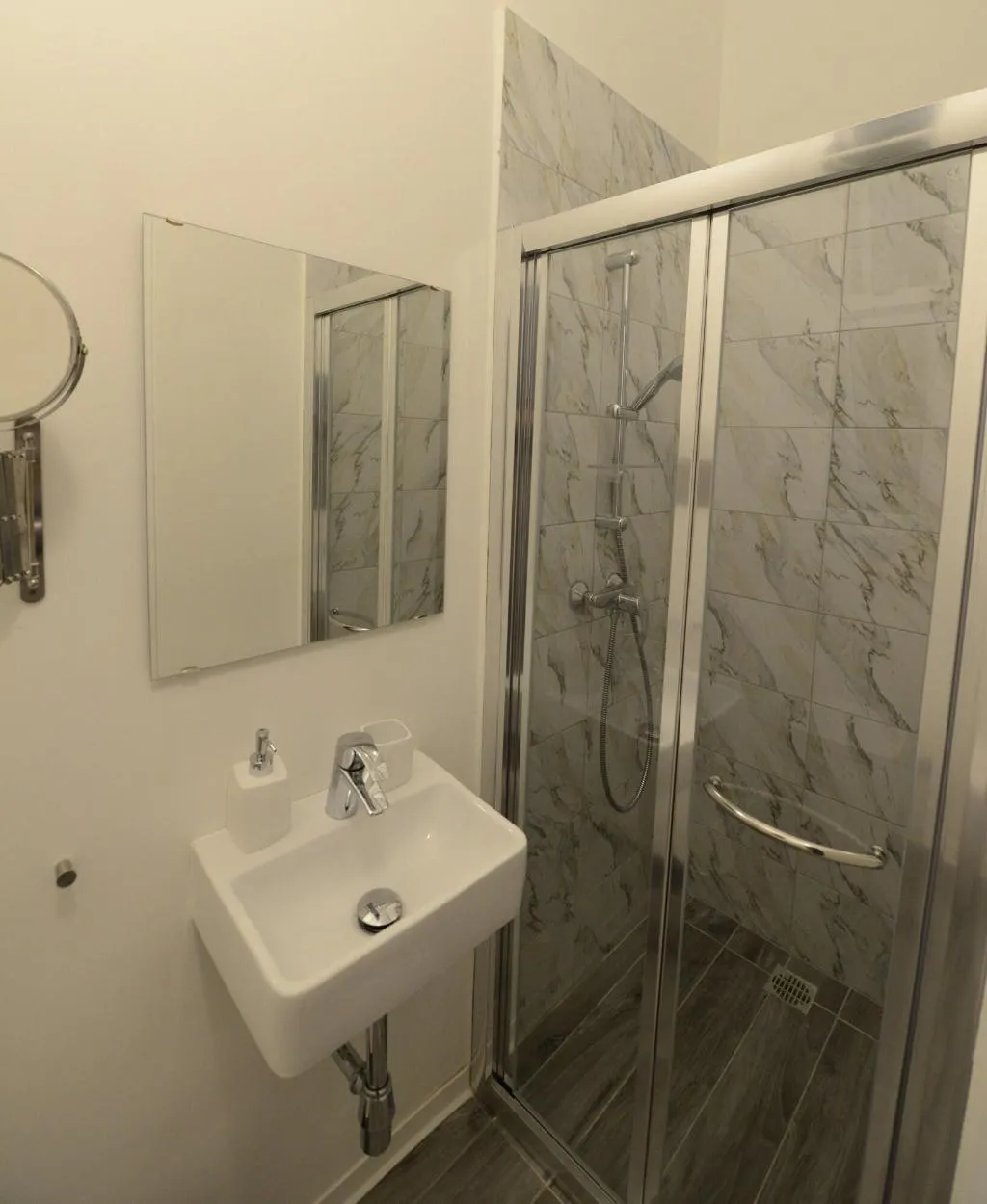 Room, Paulos Valletta, Malta