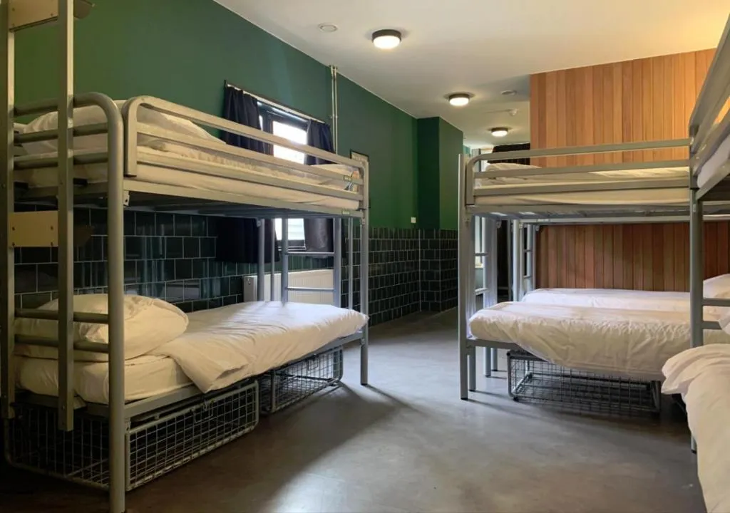 Bed in dormitory FEMALE ROOM WITH SHARED BATHROOM Room, Durty Nelly's Inn, Amsterdam