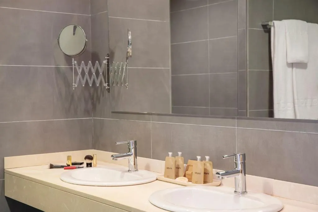APARTMENT PREMIUM TWO BEDROOMS Room, Portodrach Aparthotel & Suites, Majorca