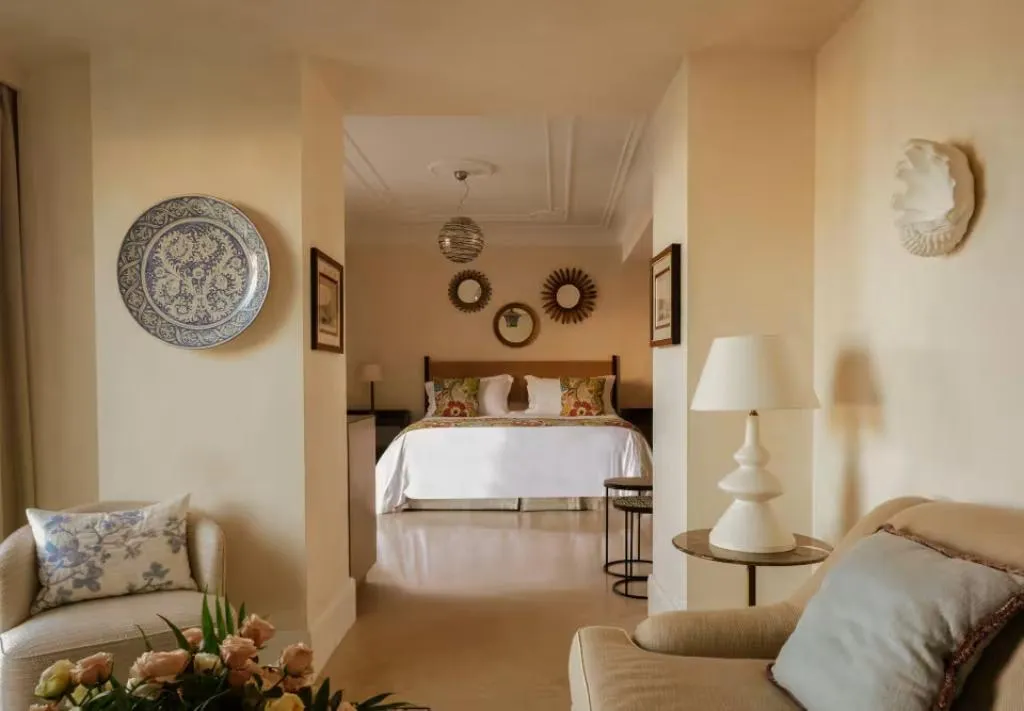 Room, Villa Sant'Andrea, A Belmond Hotel, Taormina Mare, Catania