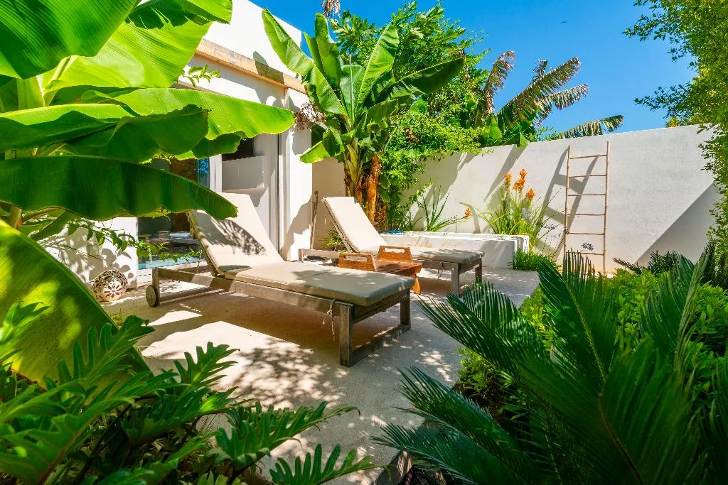 APARTMENT DELUXE ONE BED Room, Laranjal Farm House, Algarve