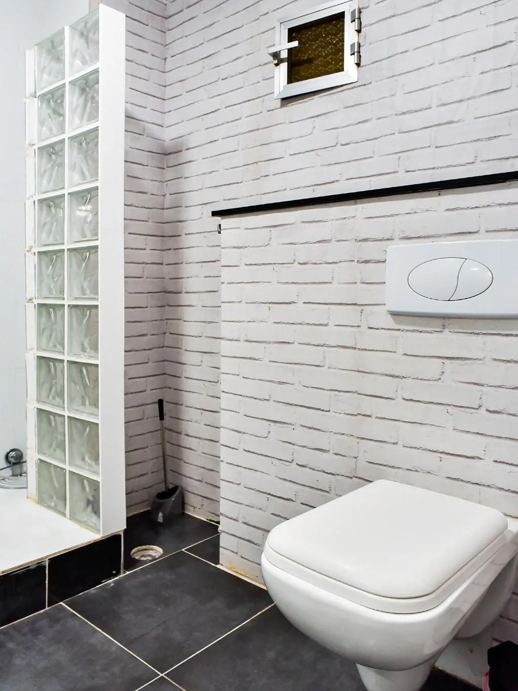 Room, Hello Feria, Madrid