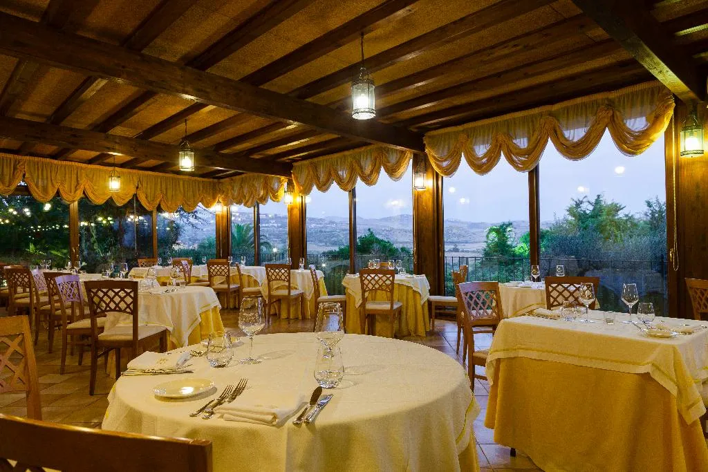 Restaurant, Hotel Foresteria Baglio della Luna, Catania