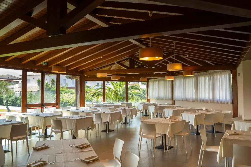Restaurant, VOI Baia di Tindari Resort, Catania