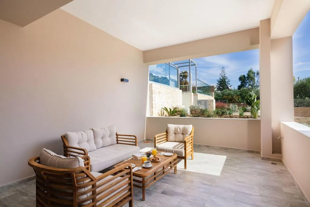 Terrace, Belvedere Apts & spa, Crete
