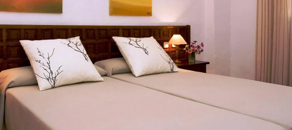 Room, Son Marge, Majorca