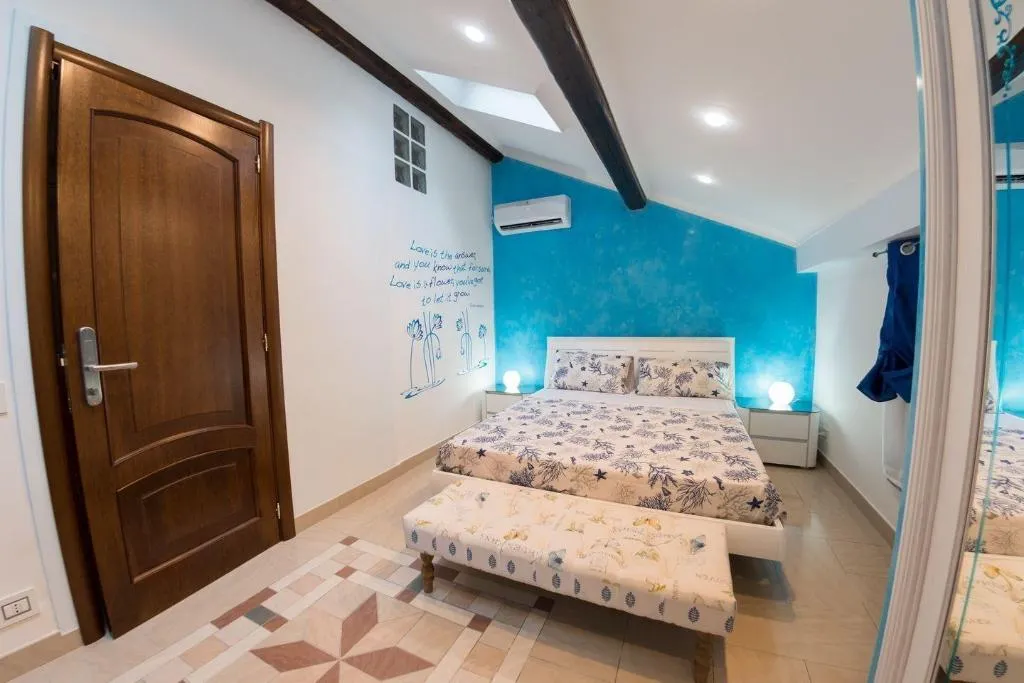 Room, B&B Annamaria, Catania