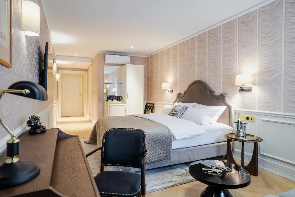 DOUBLE SUPERIOR Room, Hotel Unicus Palace Old Town - Destigo Hotels, Krakow